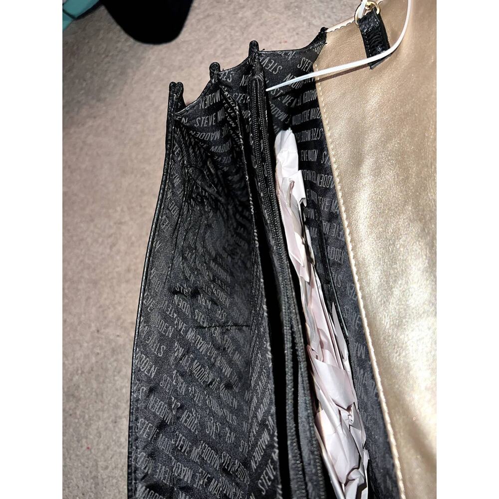 New Steve Madden Black Crossbody turn lock closure clutch - Picture 7 of 8